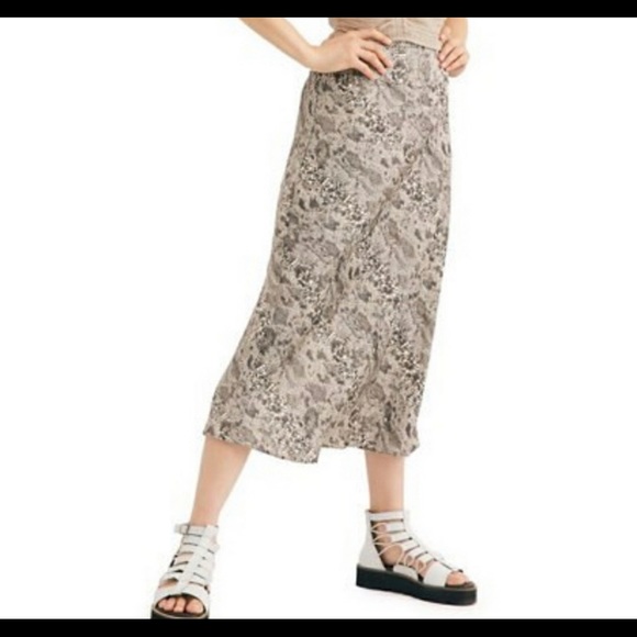 Free People Normani Bias Animal Printed Skirt NWT SZ 2 - Picture 3 of 5
